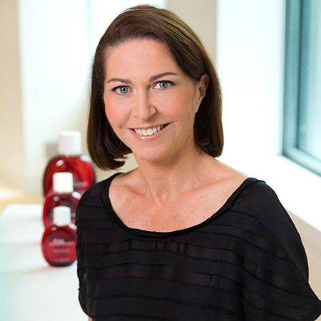 Marie-Hélène Lair – Directrice de la Communication Scientifique Internationale de Clarins
